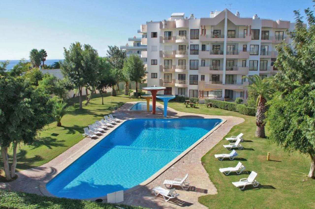 Great 1Bed Flat - Praia da Rocha - Wi-Fi - Parking Portimao Bagian luar foto